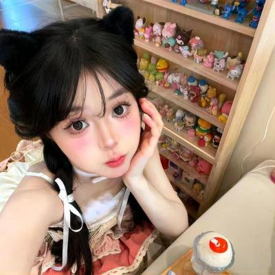 黑暗中的两个人